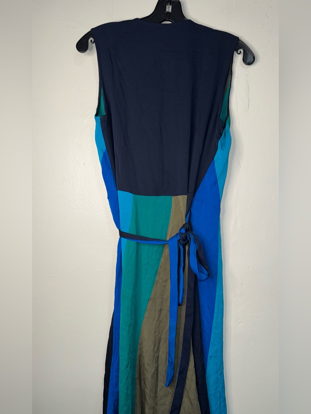 Diane Von Furstenberg Penelope Silk Sleeveless Wrap Midi Dress - Picture 10 of 16